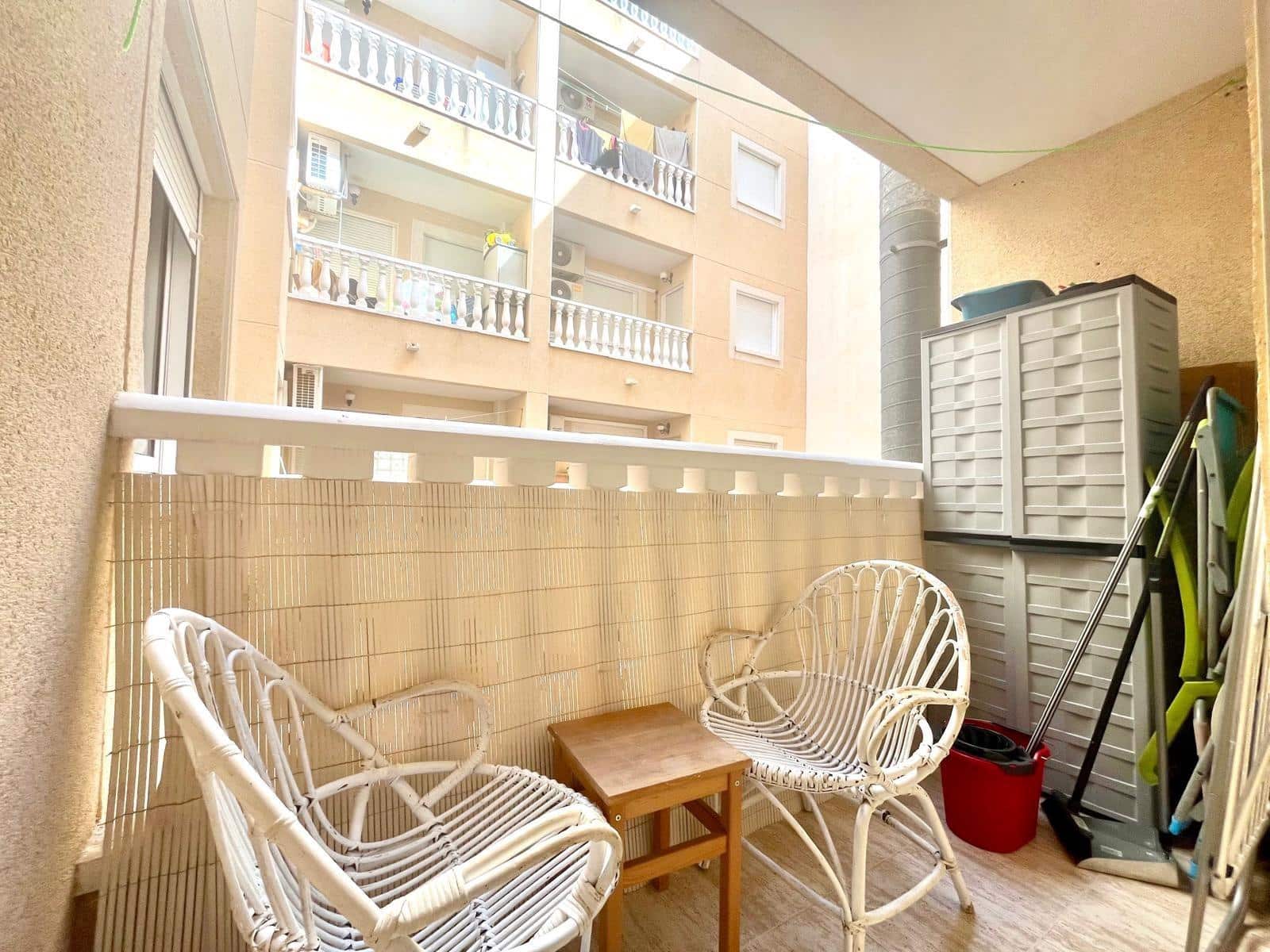 2 soverom Leilighet til salgs i Torrevieja - € 111 000 (Ref: 9226475)