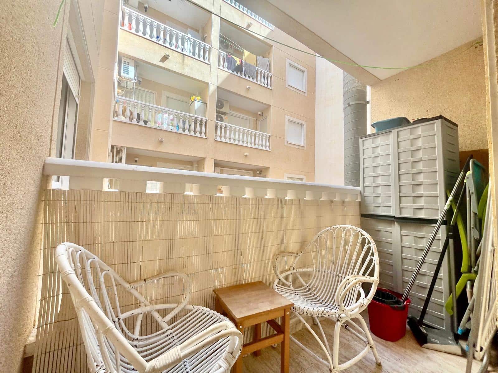 2 soverom Leilighet til salgs i Torrevieja - € 111 000 (Ref: 9226475)