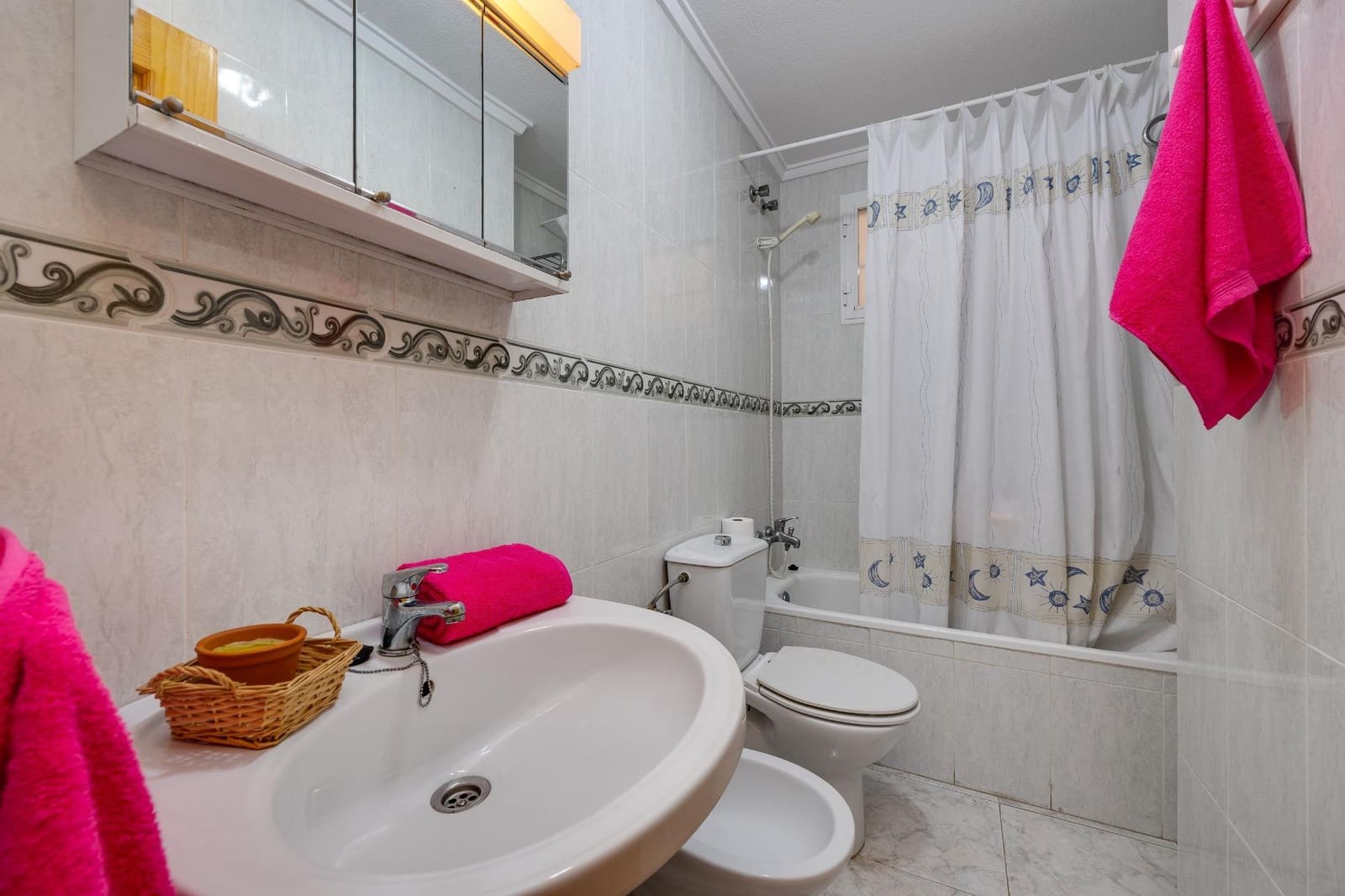 2 sypialnia Apartament na sprzedaż w Torrevieja z garażem - 139 500 € (Ref: 9596107)