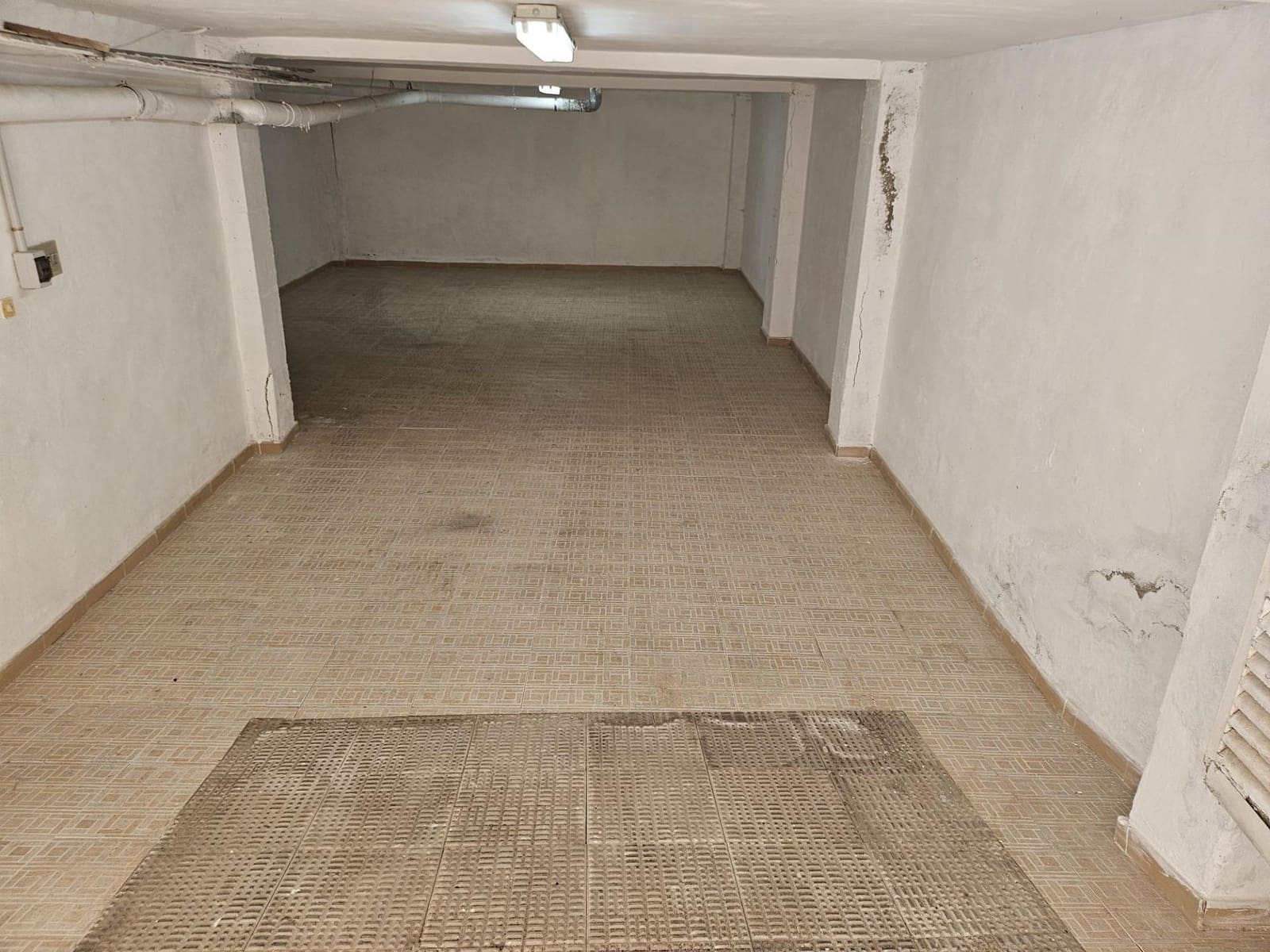 Garage à vendre à Torrevieja - 44 840 € (Ref: 9599508)