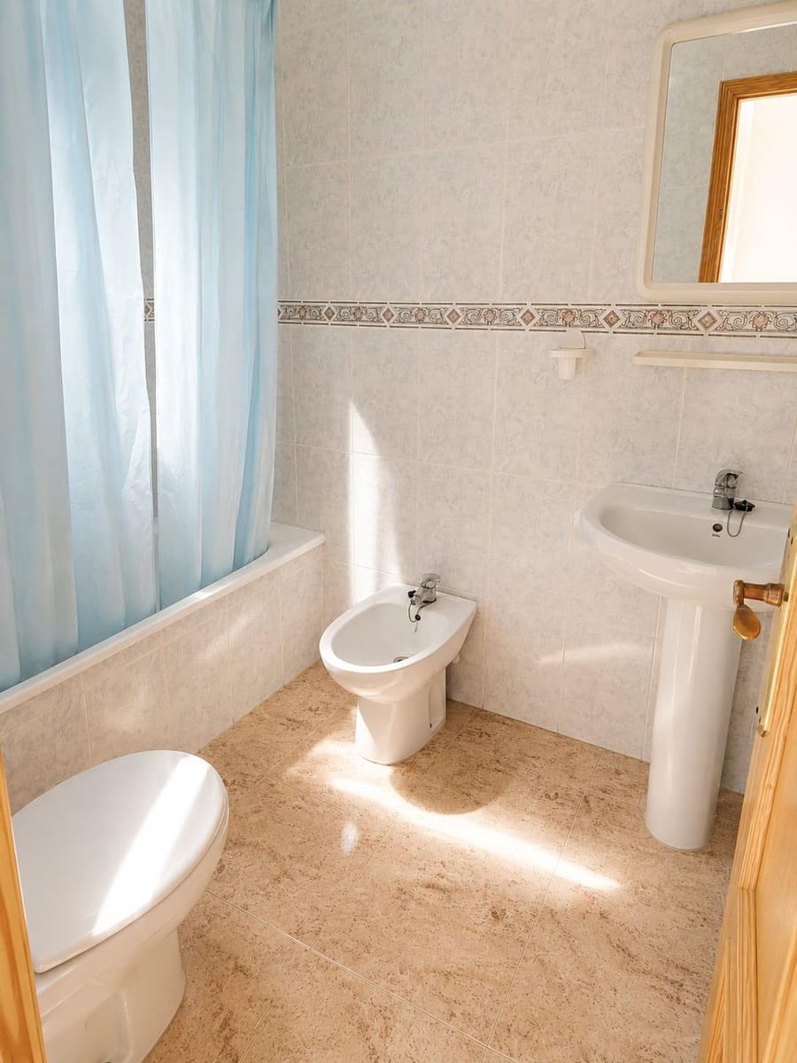 2 soveværelse Lejlighed til salg i Torrevieja - € 139.500 (Ref: 9846206)
