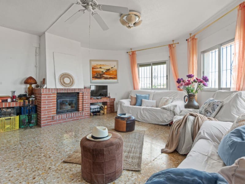3 slaapkamer Villa te koop in El Campello met zwembad garage - € 449.000 (Ref: 10005322)