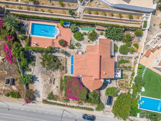 3 slaapkamer Villa te koop in El Campello met zwembad garage - € 449.000 (Ref: 10005322)