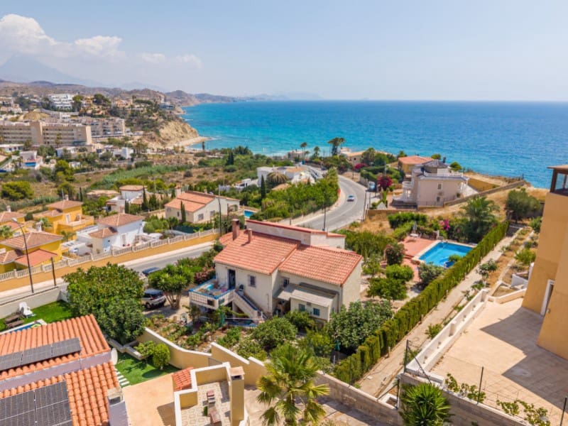 3 slaapkamer Villa te koop in El Campello met zwembad garage - € 449.000 (Ref: 10005322)