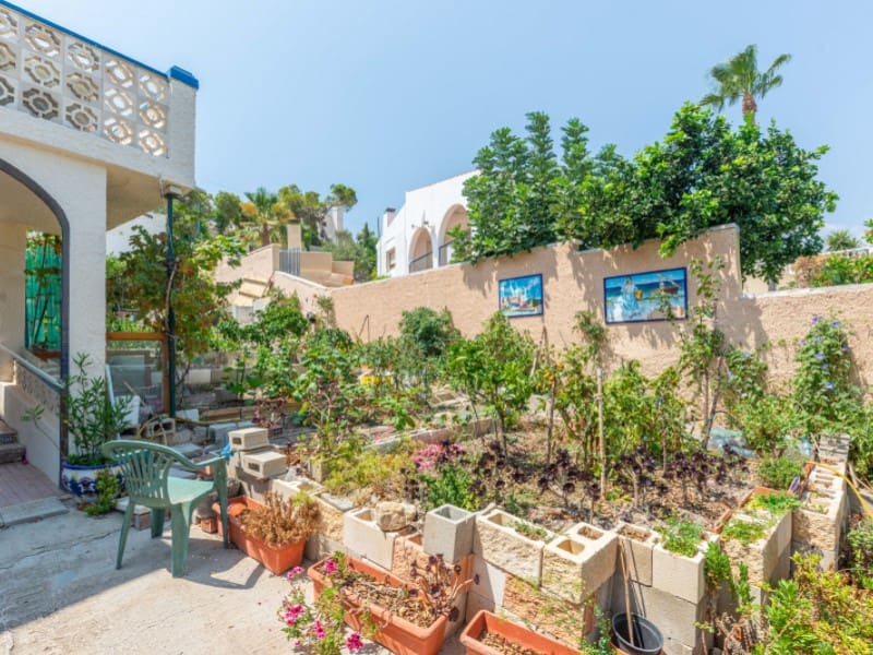 3 slaapkamer Villa te koop in El Campello met zwembad garage - € 449.000 (Ref: 10005322)