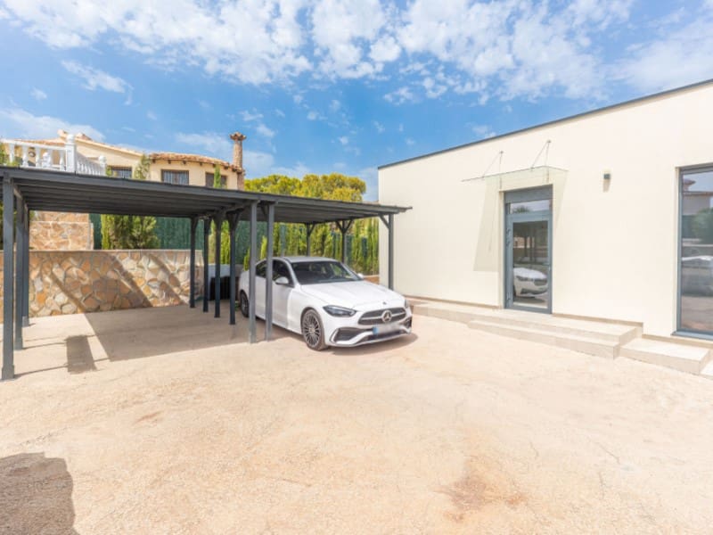 5 soveværelse Villa til salg i El Campello med swimmingpool garage - € 890.000 (Ref: 10047060)