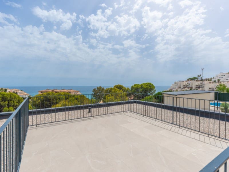 5 soveværelse Villa til salg i El Campello med swimmingpool garage - € 890.000 (Ref: 10047060)