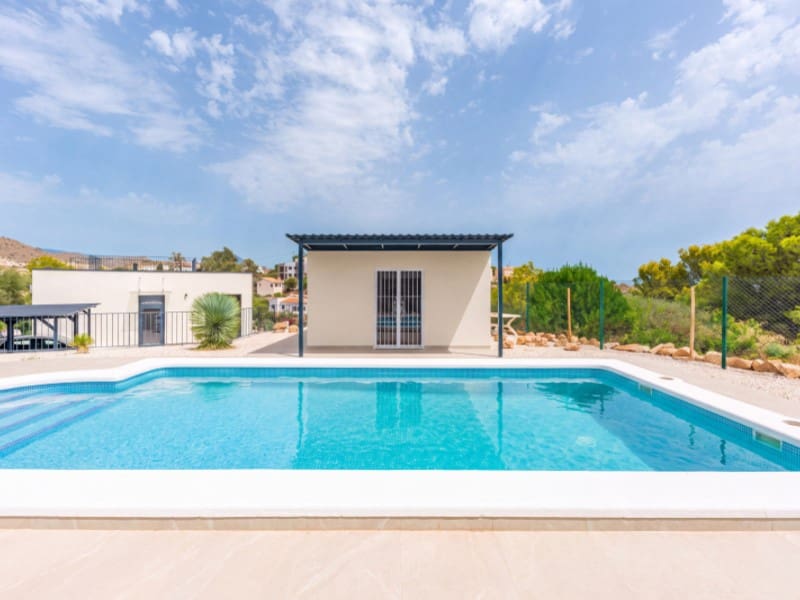 5 soveværelse Villa til salg i El Campello med swimmingpool garage - € 890.000 (Ref: 10047060)