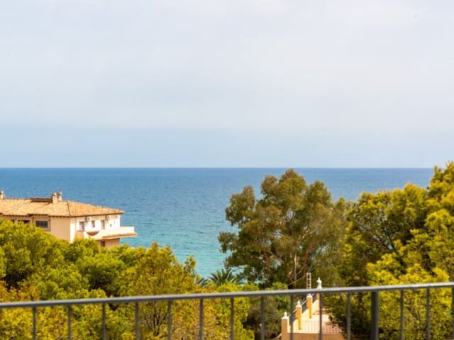 5 soveværelse Villa til salg i Venta Lanuza, El Campello med swimmingpool garage - € 890.000 (Ref: 10047060)