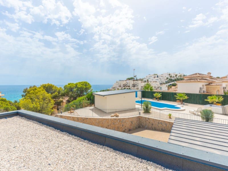 5 soveværelse Villa til salg i El Campello med swimmingpool garage - € 890.000 (Ref: 10047060)
