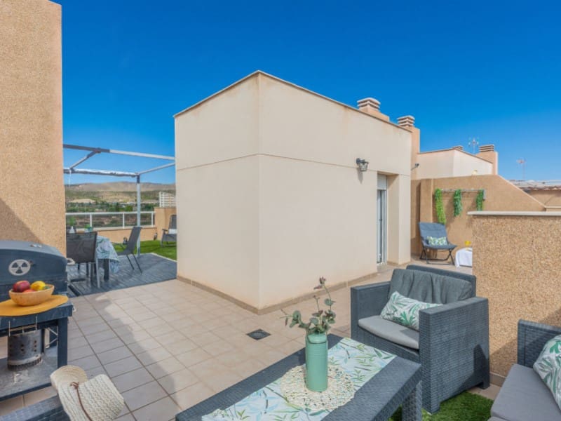 3 bedroom Penthouse for sale in El Campello with garage - € 329,900 (Ref: 10171229)