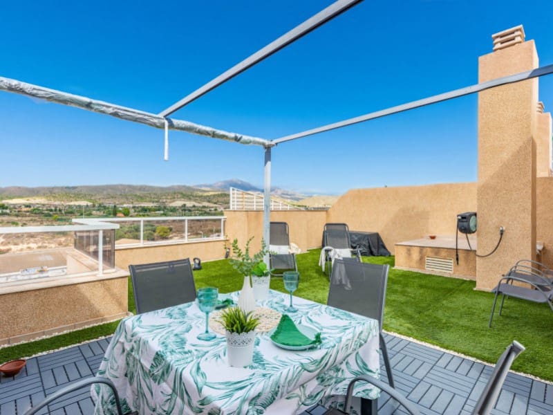 3 bedroom Penthouse for sale in El Campello with garage - € 329,900 (Ref: 10171229)