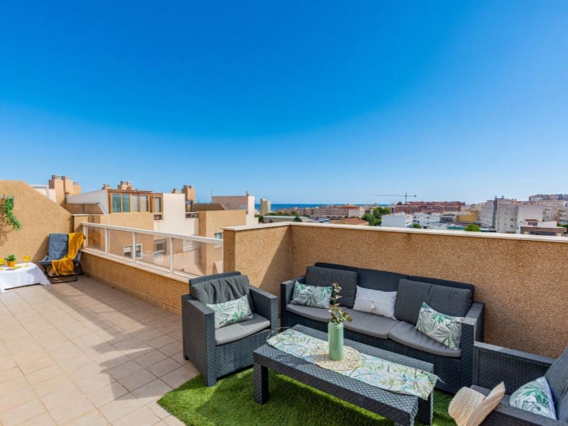3 bedroom Penthouse for sale in El Campello with garage - € 329,900 (Ref: 10171229)