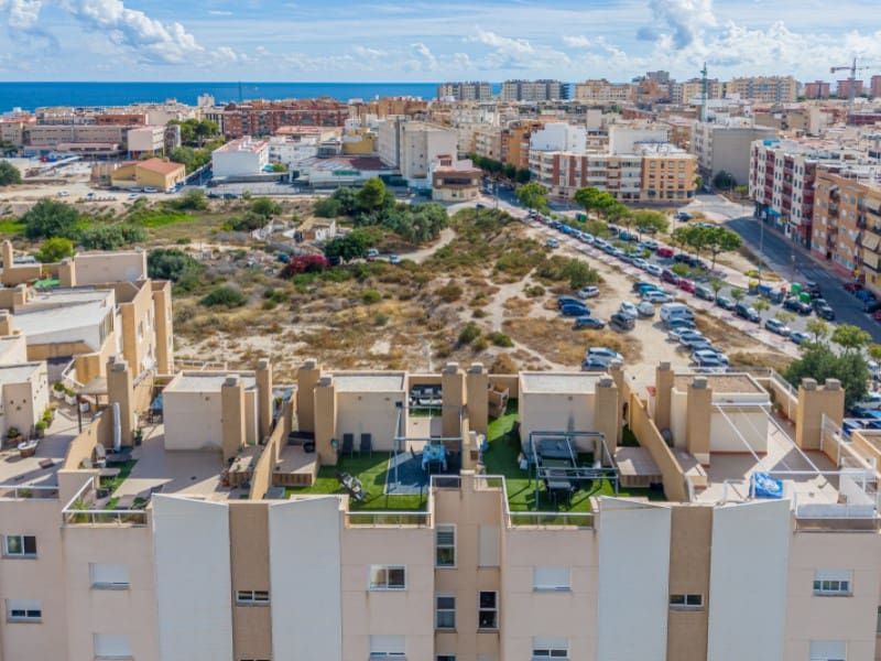 3 bedroom Penthouse for sale in El Campello with garage - € 329,900 (Ref: 10171229)