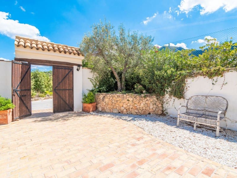 Finca/Country House for sale in La Romana - € 995,000 (Ref: 7844524)