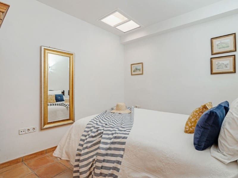 Casa de 5 habitaciones en Relleu en venta - 195.000 € (Ref: 8007216)