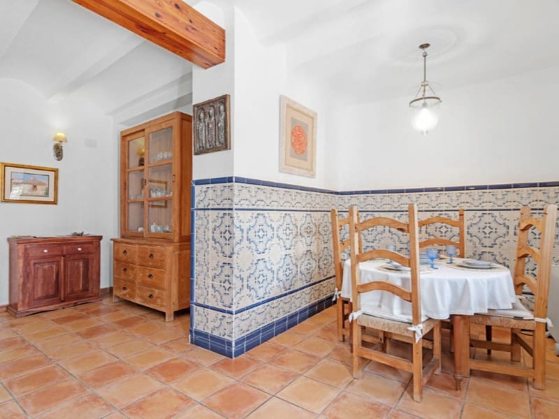 Casa de 5 habitaciones en Relleu en venta - 195.000 € (Ref: 8007216)