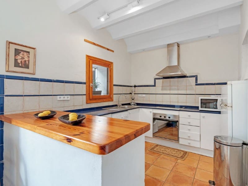 Casa de 5 habitaciones en Relleu en venta - 195.000 € (Ref: 8007216)