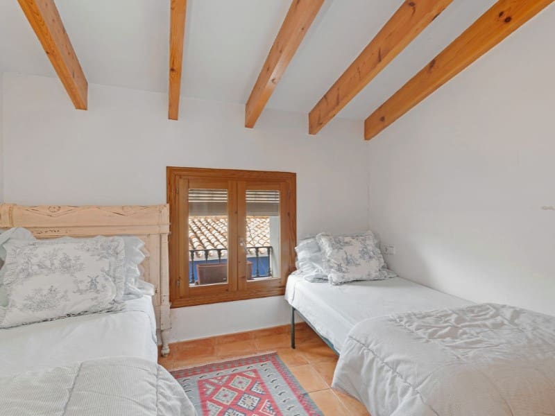 Casa de 5 habitaciones en Relleu en venta - 195.000 € (Ref: 8007216)