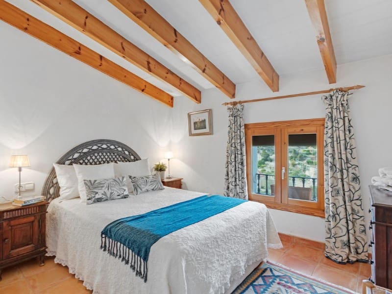 Casa de 5 habitaciones en Relleu en venta - 195.000 € (Ref: 8007216)