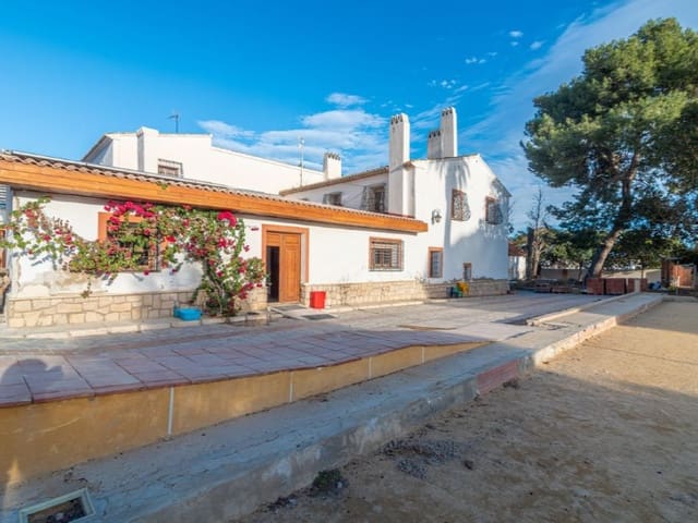 Chalet de 10 habitaciones en Muchamiel / Mutxamel en venta - 750.000 € (Ref: 8060403)