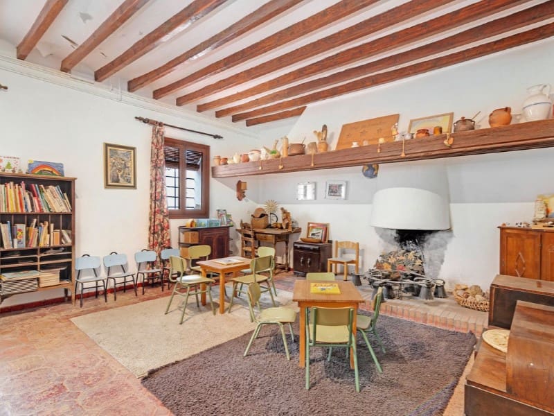 10 bedroom Villa for sale in Muchamiel / Mutxamel - € 750,000 (Ref: 8060403)