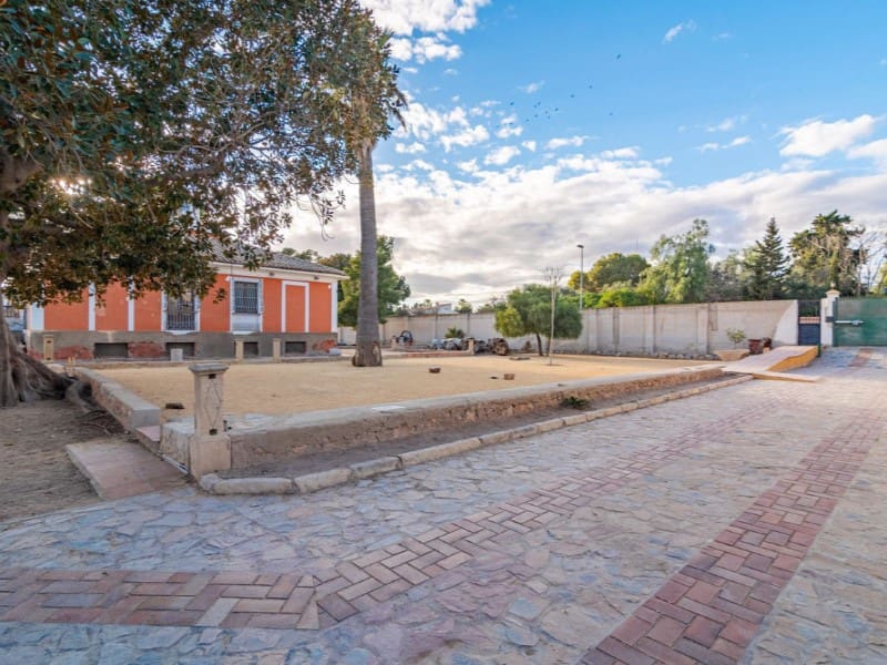 10 bedroom Villa for sale in Muchamiel / Mutxamel - € 750,000 (Ref: 8060403)