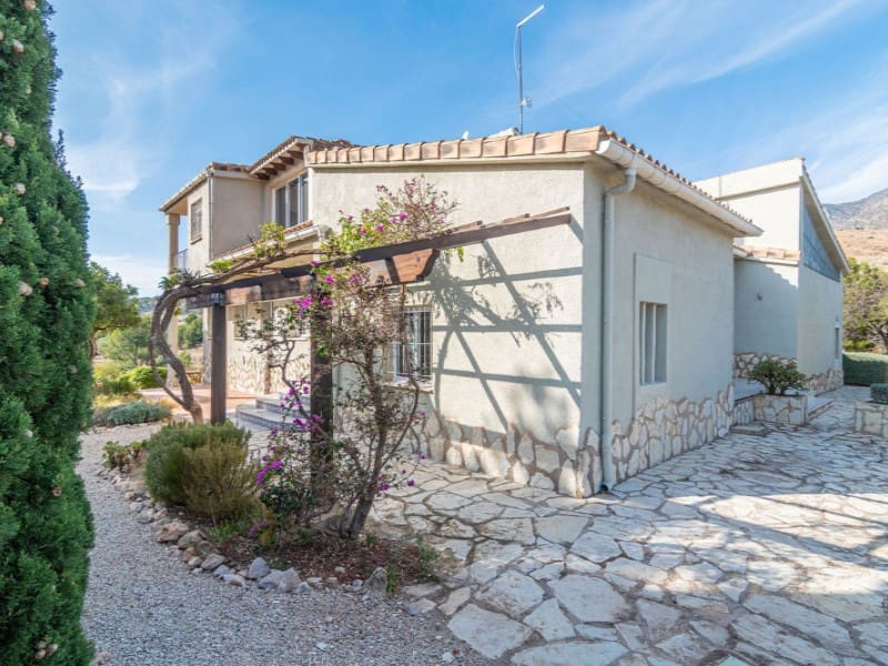 6 soveværelse Villa til salg i Aguas de Busot / Aigues med swimmingpool - € 629.000 (Ref: 8103082)