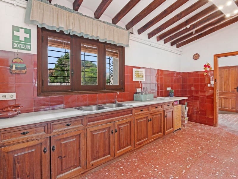 Kommersiell til salgs i Muchamiel / Mutxamel - € 750 000 (Ref: 8217224)