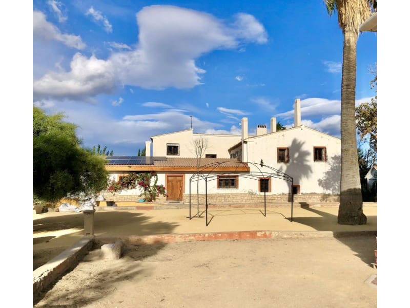 Kommersiell til salgs i Muchamiel / Mutxamel - € 750 000 (Ref: 8217224)