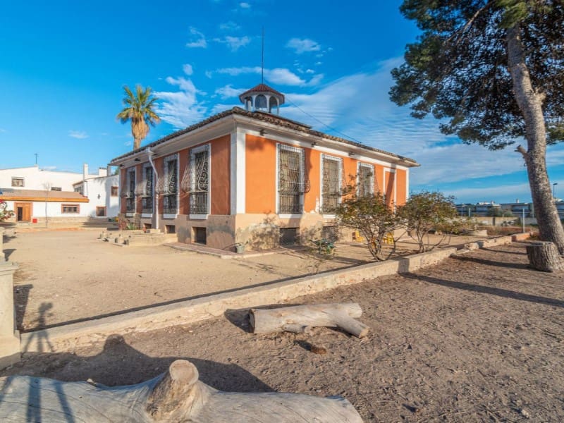 Kommersiell til salgs i Muchamiel / Mutxamel - € 750 000 (Ref: 8217224)