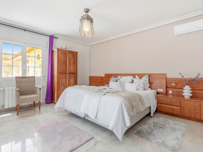 5 chambre Villa/Maison à vendre à Busot avec piscine garage - 1 100 000 € (Ref: 8433884)