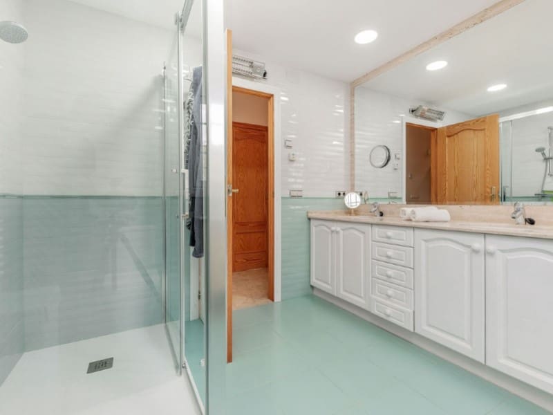 5 chambre Villa/Maison à vendre à Busot avec piscine garage - 1 100 000 € (Ref: 8433884)