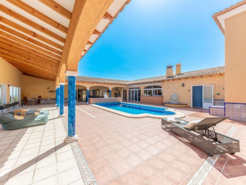 5 chambre Villa/Maison à vendre à Busot avec piscine garage - 1 100 000 € (Ref: 8433884)