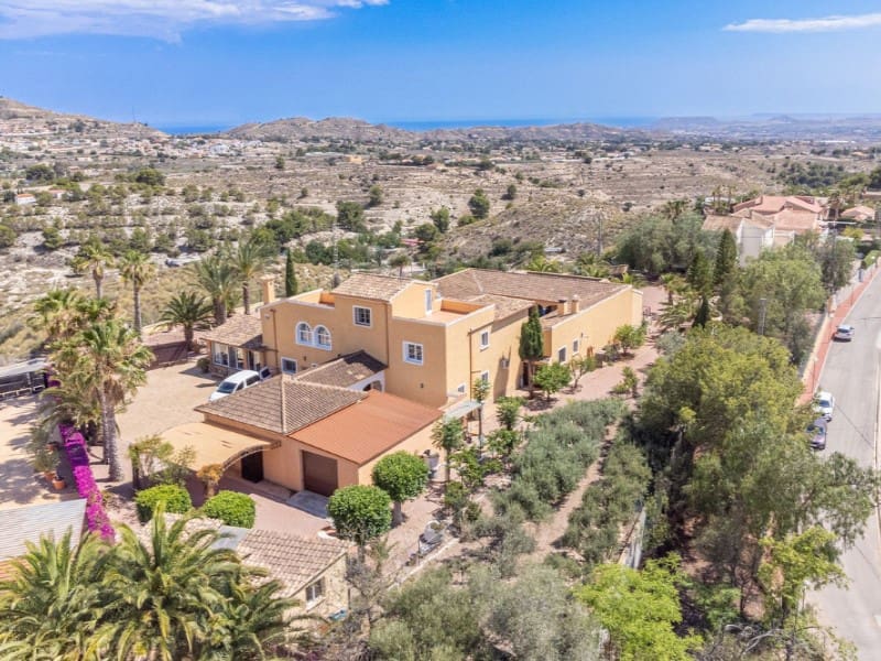 5 chambre Villa/Maison à vendre à Busot avec piscine garage - 1 100 000 € (Ref: 8433884)