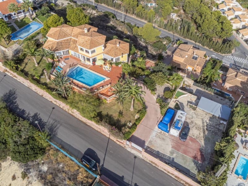 5 quarto Moradia para venda em El Campello com piscina - 1 300 000 € (Ref: 8457617)
