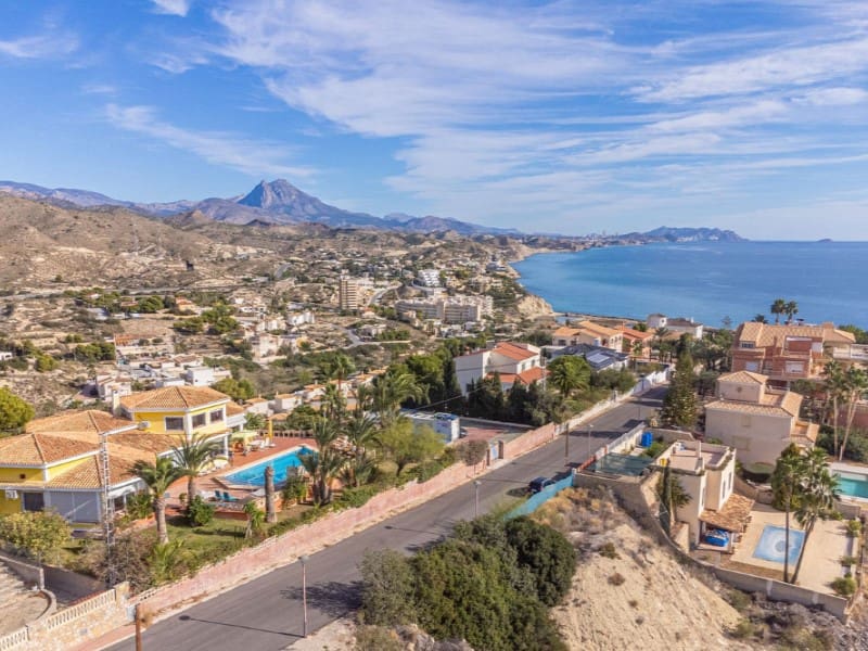 5 quarto Moradia para venda em El Campello com piscina - 1 300 000 € (Ref: 8457617)