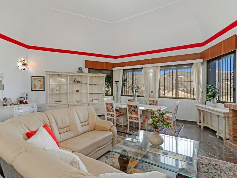 5 quarto Moradia para venda em El Campello com piscina - 1 300 000 € (Ref: 8457617)