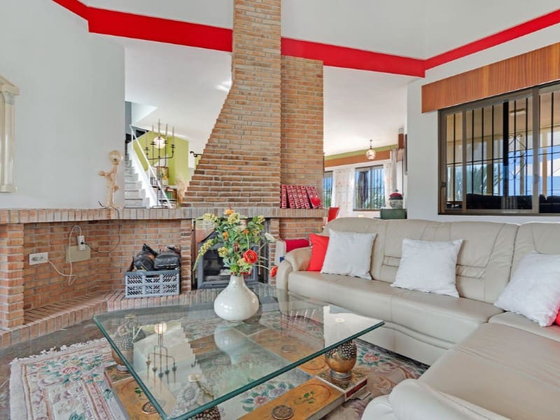 5 quarto Moradia para venda em El Campello com piscina - 1 300 000 € (Ref: 8457617)