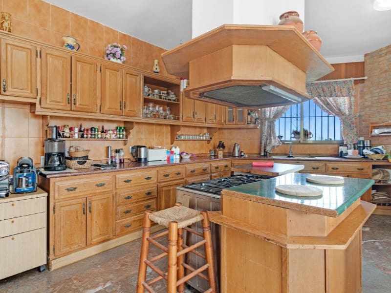 5 quarto Moradia para venda em El Campello com piscina - 1 300 000 € (Ref: 8457617)