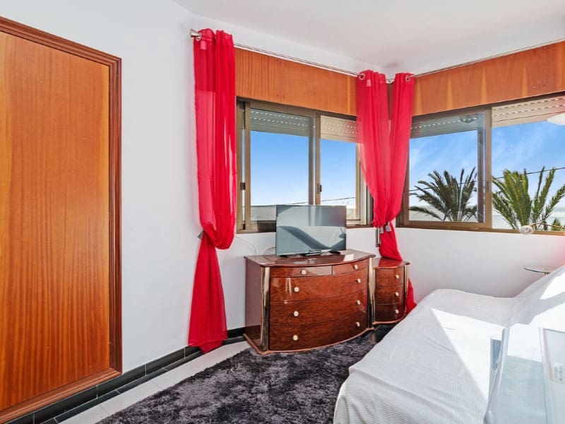 5 quarto Moradia para venda em El Campello com piscina - 1 300 000 € (Ref: 8457617)