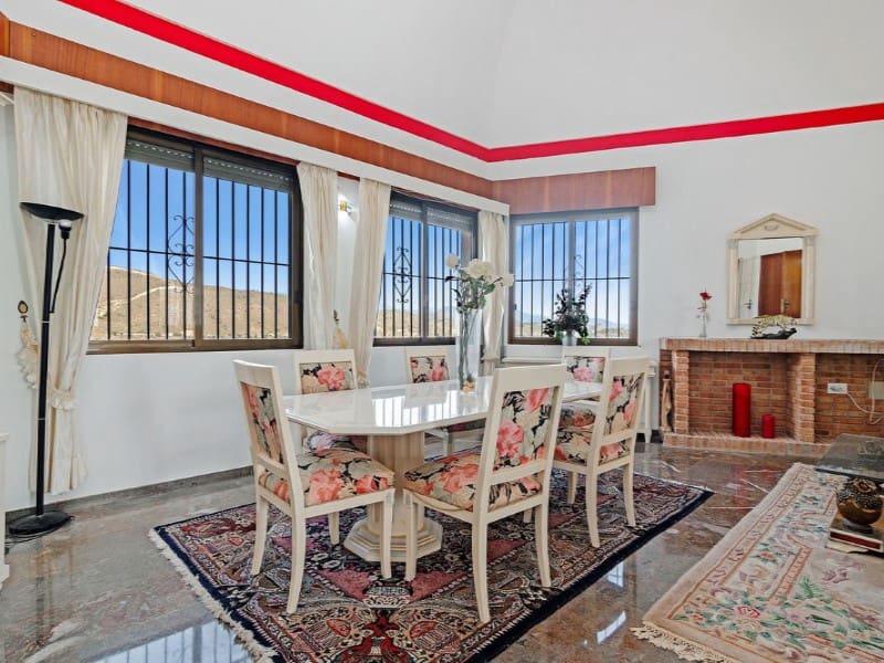 5 quarto Moradia para venda em El Campello com piscina - 1 300 000 € (Ref: 8457617)