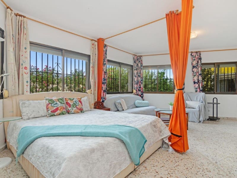 5 quarto Moradia para venda em El Campello com piscina - 1 300 000 € (Ref: 8457617)