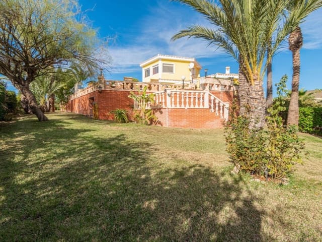 5 soveværelse Villa til salg i El Campello med swimmingpool - € 1.300.000 (Ref: 8457617)