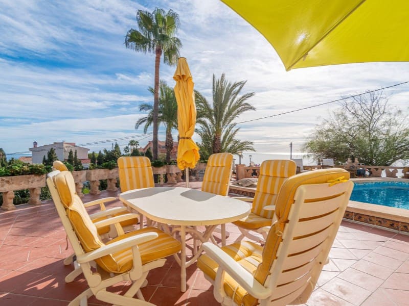 5 quarto Moradia para venda em El Campello com piscina - 1 300 000 € (Ref: 8457617)