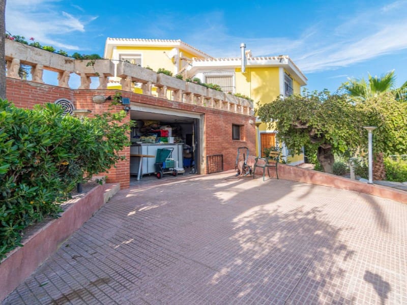 5 quarto Moradia para venda em El Campello com piscina - 1 300 000 € (Ref: 8457617)