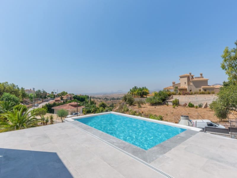 3 quarto Moradia para venda em Busot com piscina garagem - 669 000 € (Ref: 8553797)