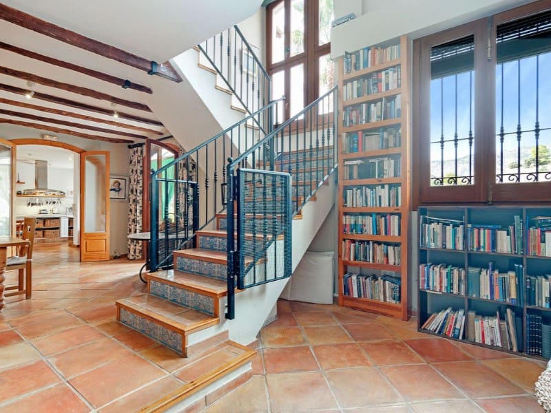 5 sypialnia Finka/Dom wiejski na sprzedaż w Relleu z basenem garażem - 975 000 € (Ref: 8561014)