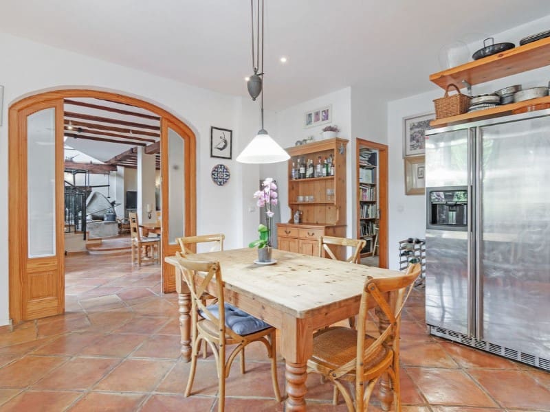 5 sypialnia Finka/Dom wiejski na sprzedaż w Relleu z basenem garażem - 975 000 € (Ref: 8561014)