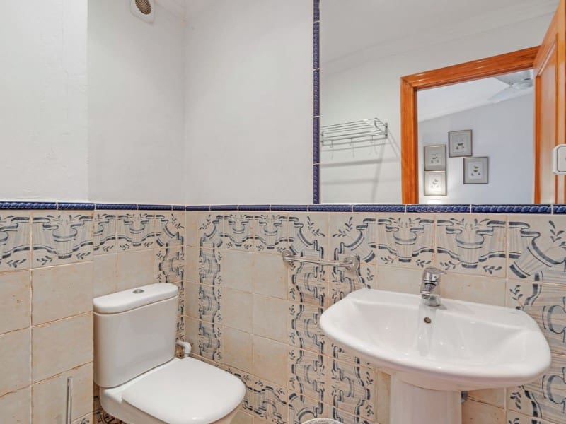 5 sypialnia Finka/Dom wiejski na sprzedaż w Relleu z basenem garażem - 975 000 € (Ref: 8561014)